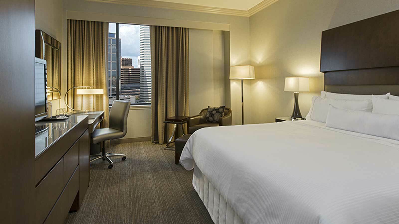 The Westin Houston Downtown Hotel Exterior photo