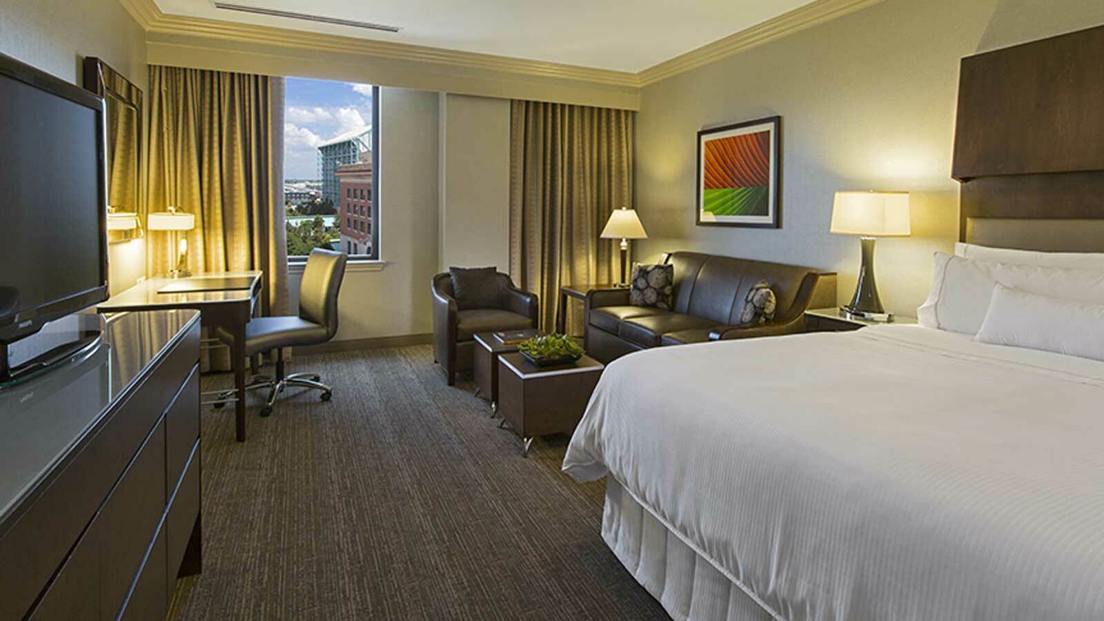 The Westin Houston Downtown Hotel Exterior photo